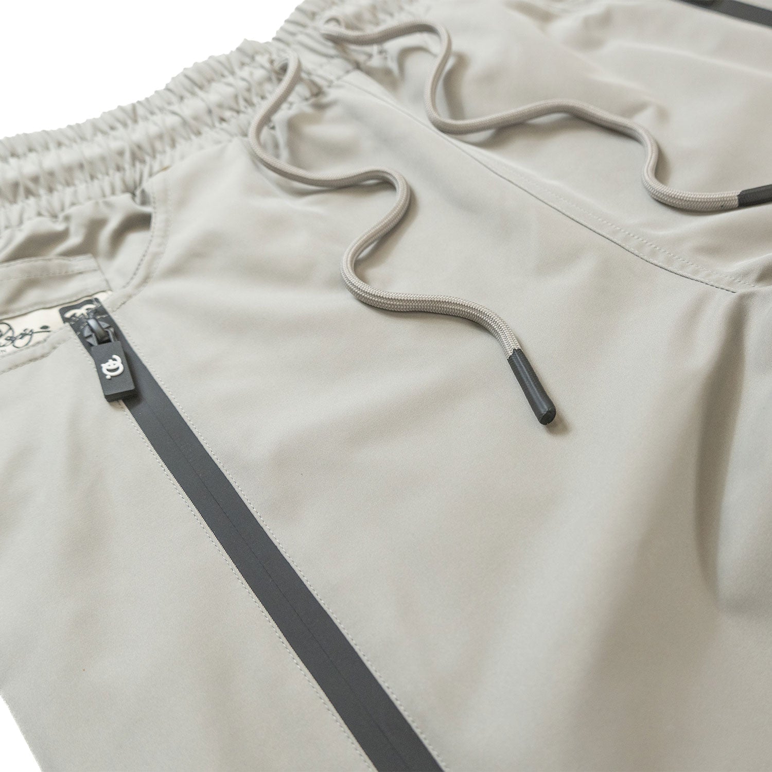 Pants | F1736 Zerelly Nylon Stacked Pants - Gray